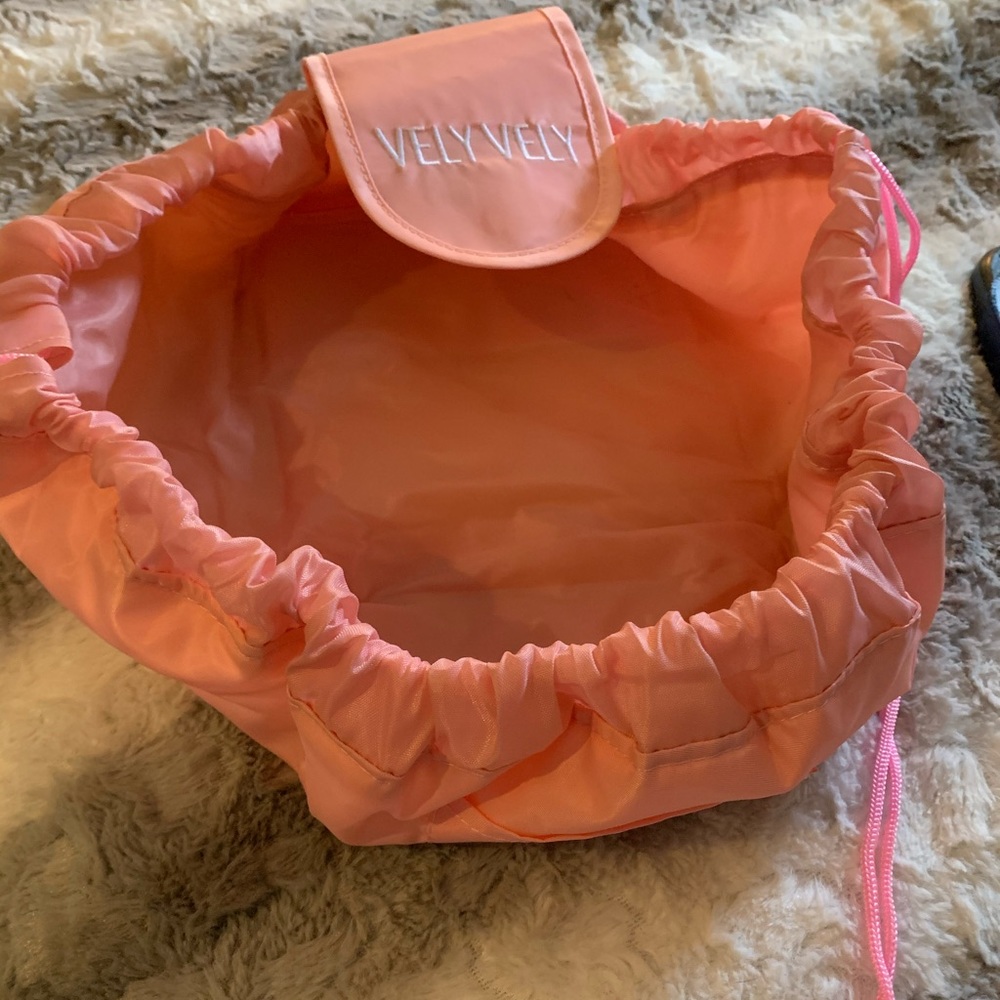 makeup bags - Picture 3 of 4